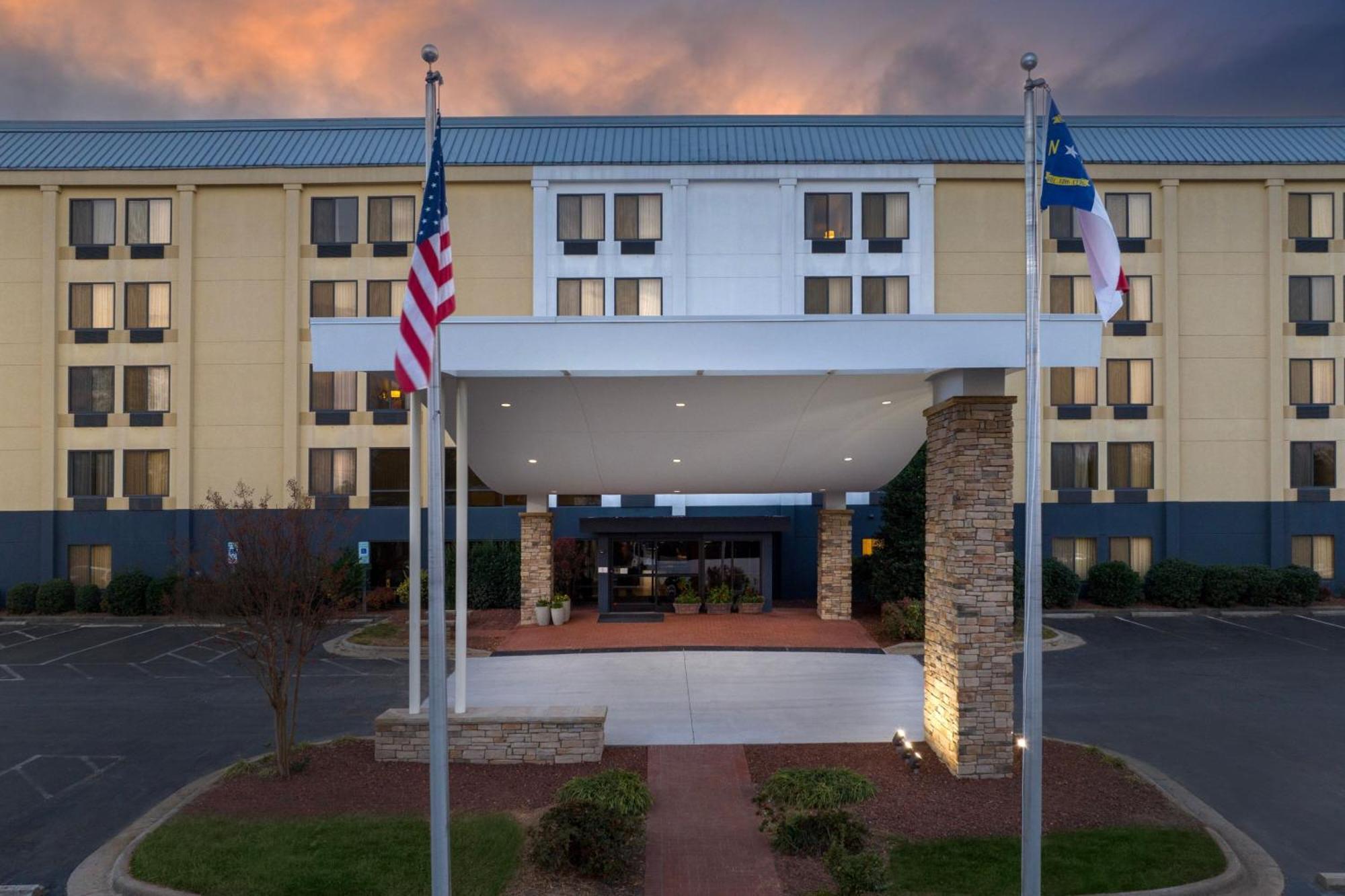 Fairfield Inn And Suites By Marriott Winston Salem/Hanes Εξωτερικό φωτογραφία